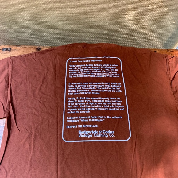 Sedgwick&Cedar Brown T-Shirt - Picture 4 of 5